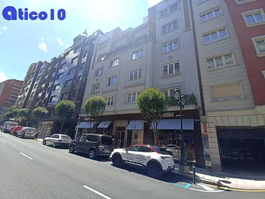 Flat for rent in Calle Asturias, Parque San Francisco - Uría