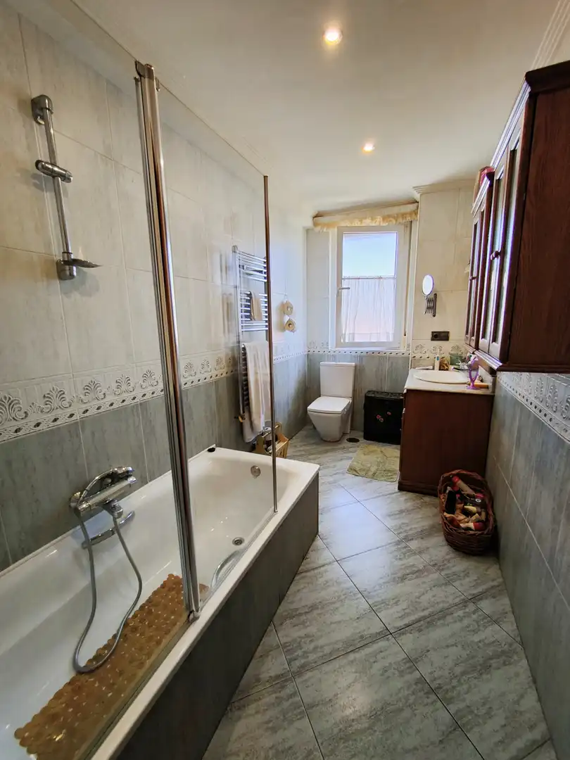 Baño de Casa o chalet en venta en Piélagos con Calefacción, Jardín privado y Parquet