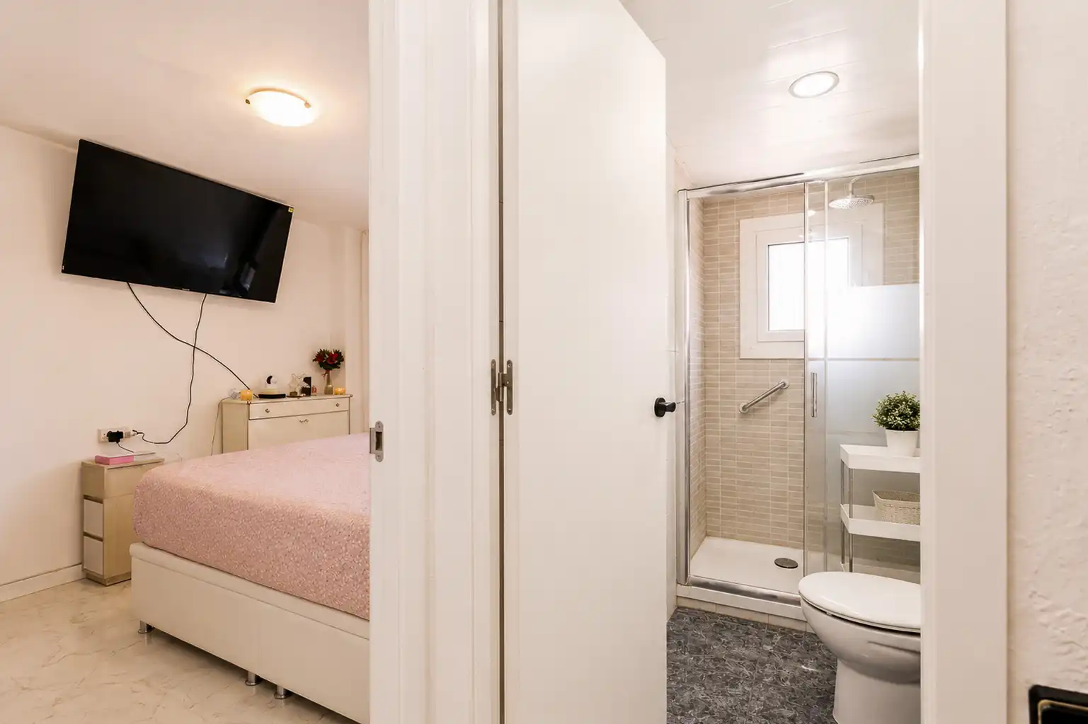 Schlafzimmer von Wohnung zum Verkauf in Viladecans mit Balkon