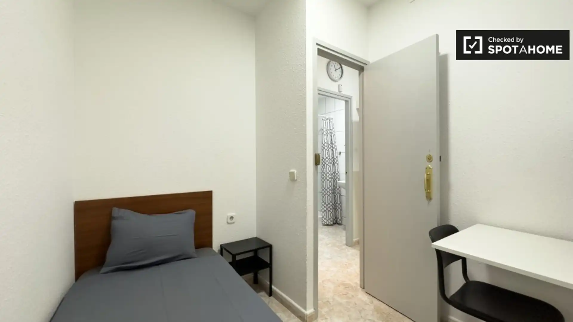 Room in Sant Pere, Sta. Caterina i la Ribera