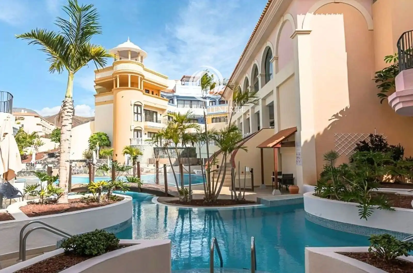 Apartamento en venta en Av. San Francisco, Los Cristianos
