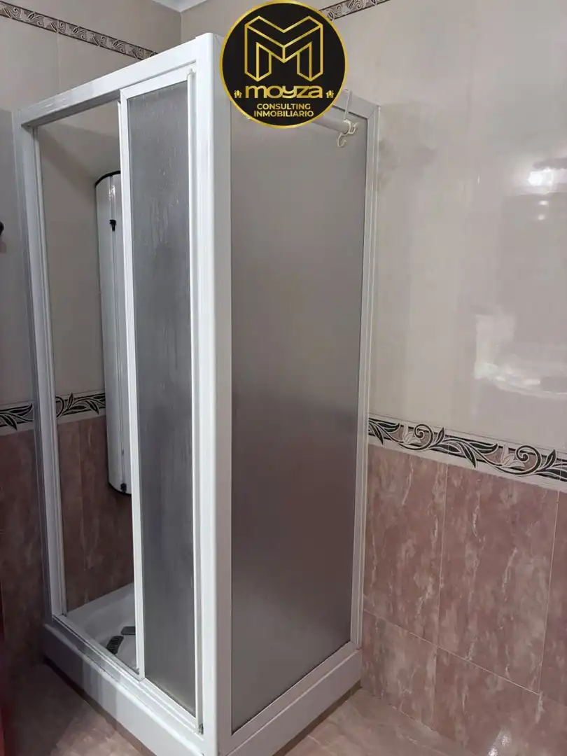 Bany de Edifici en venda en Jaén
