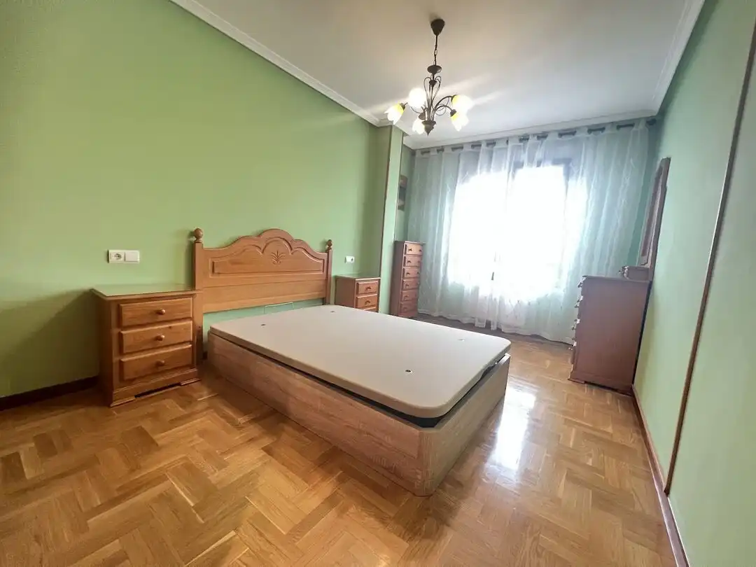 Bedroom of Flat for rent in Siero  with Heating and Storage room
