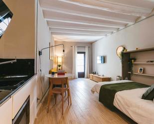 Bedroom of Flat to rent in  Barcelona Capital  with Air Conditioner, Washing machine and TV