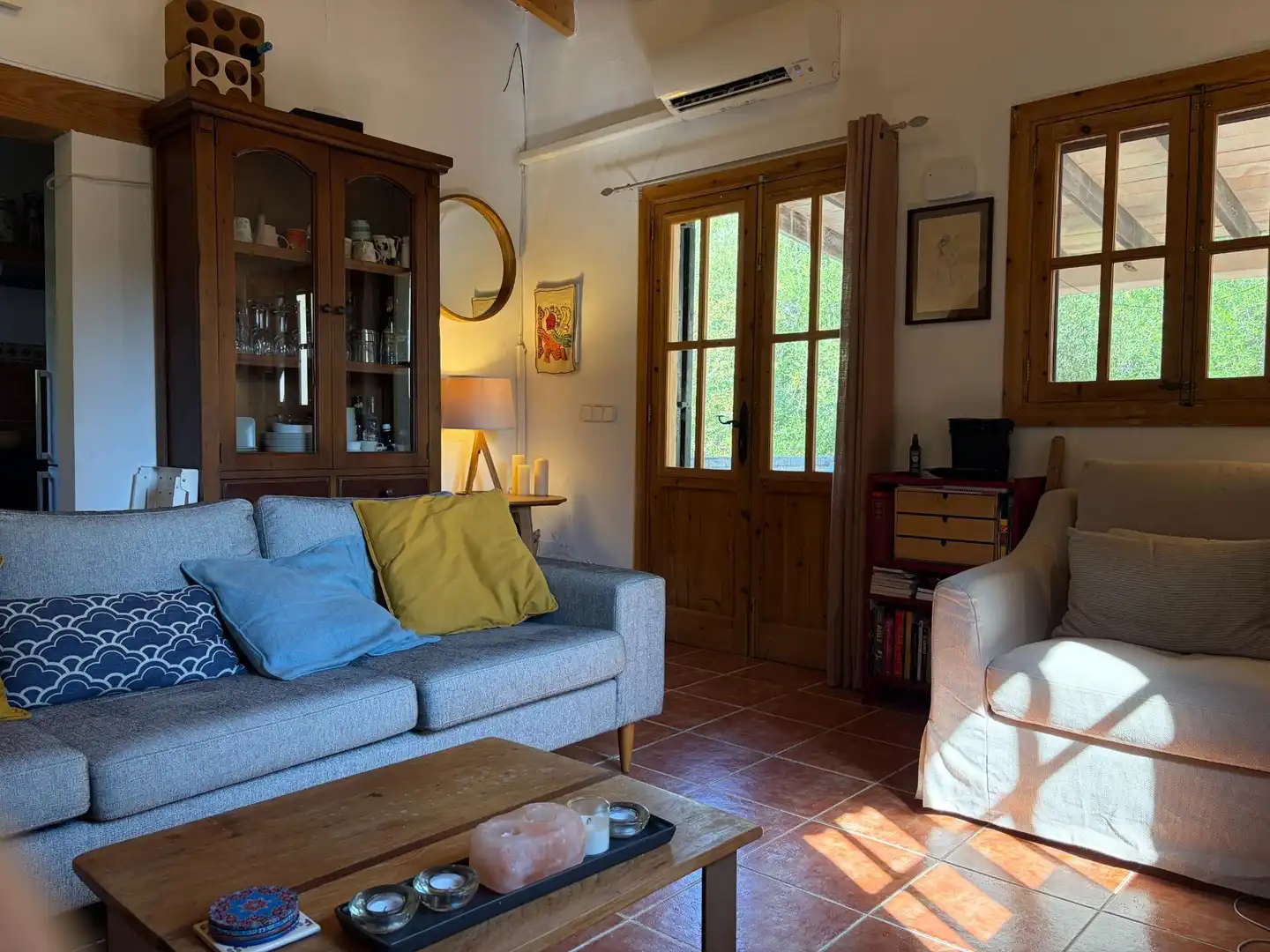 Sala d'estar de Finca rústica en venda en Campanet amb Aire condicionat, Calefacció i Jardí privat
