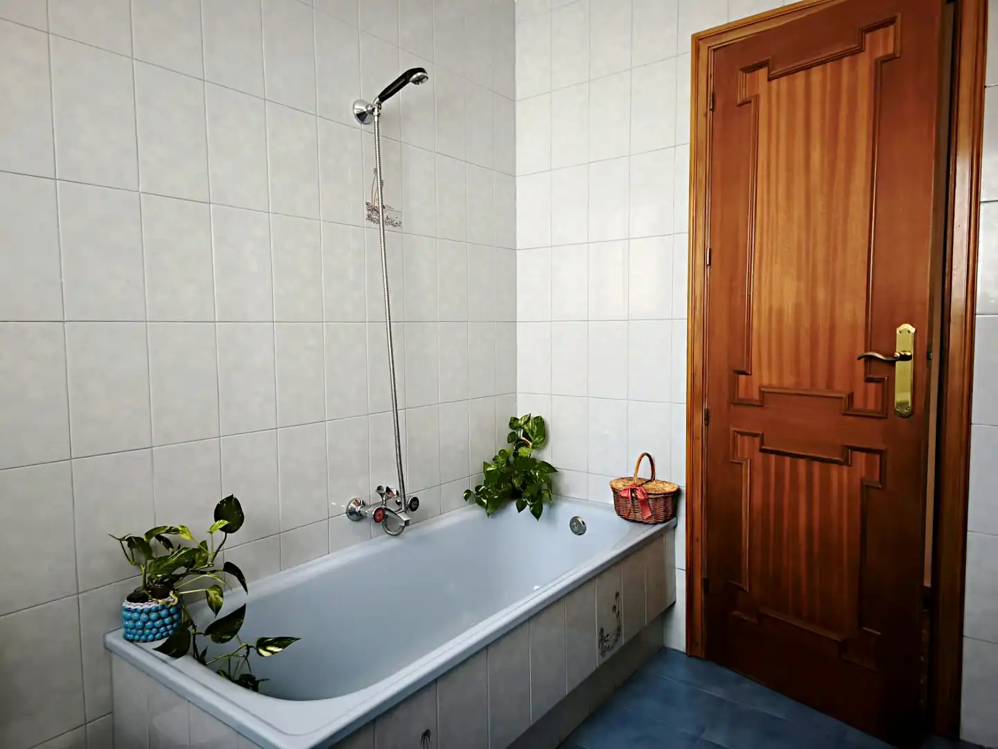 Baño de Casa adosada en venta en Málaga con Aire acondicionado, Terraza y Amueblado