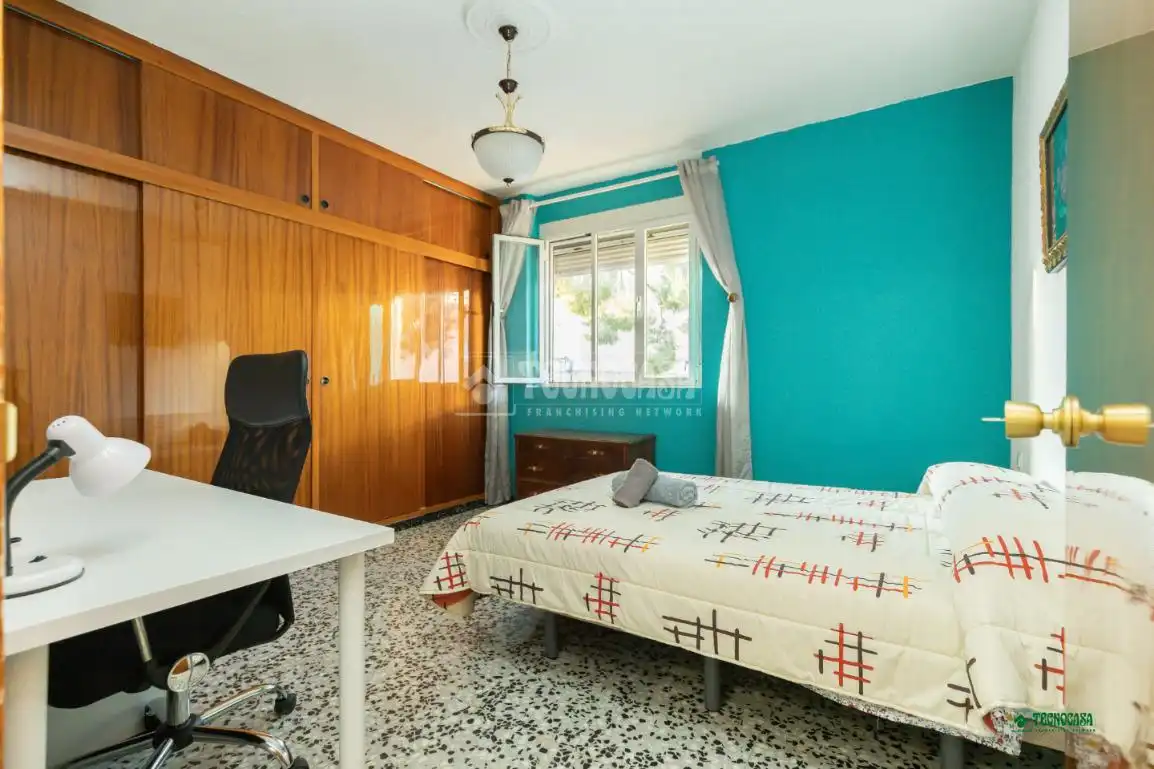 Habitación de Piso en venta en Almería con Aire acondicionado