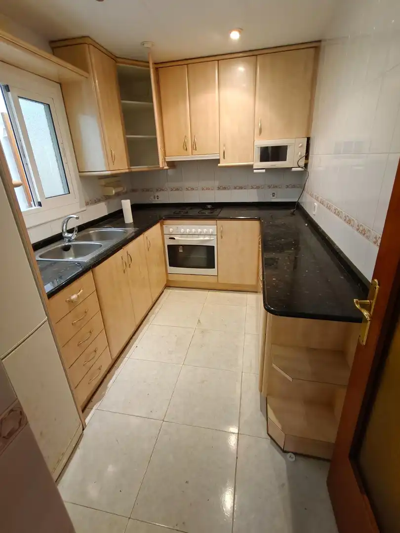 Kitchen of Houses for sale in  Barcelona Capital