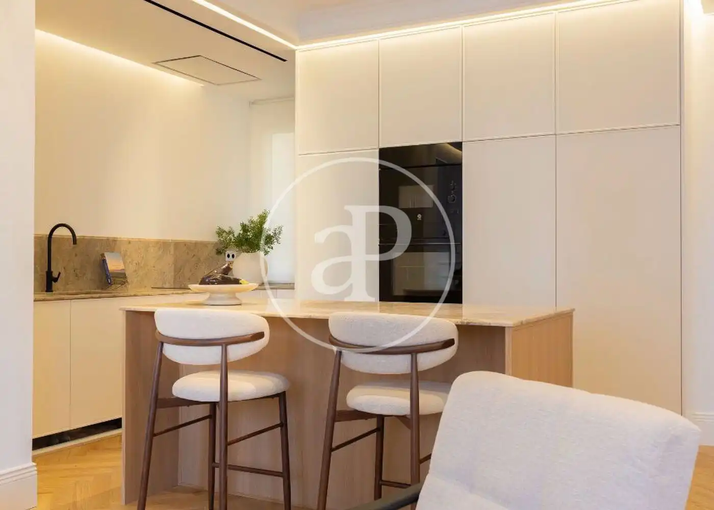 Kitchen of Flat for sale in Madrid  with Air Conditioner, Heating and Storage room