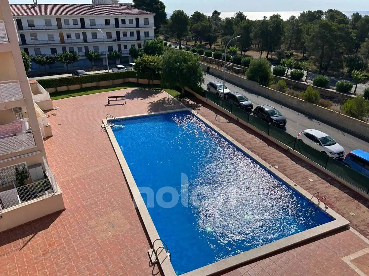 Piscina de Apartament en venda en Mont-roig del Camp amb Forn, Balcó i Piscina comunitària