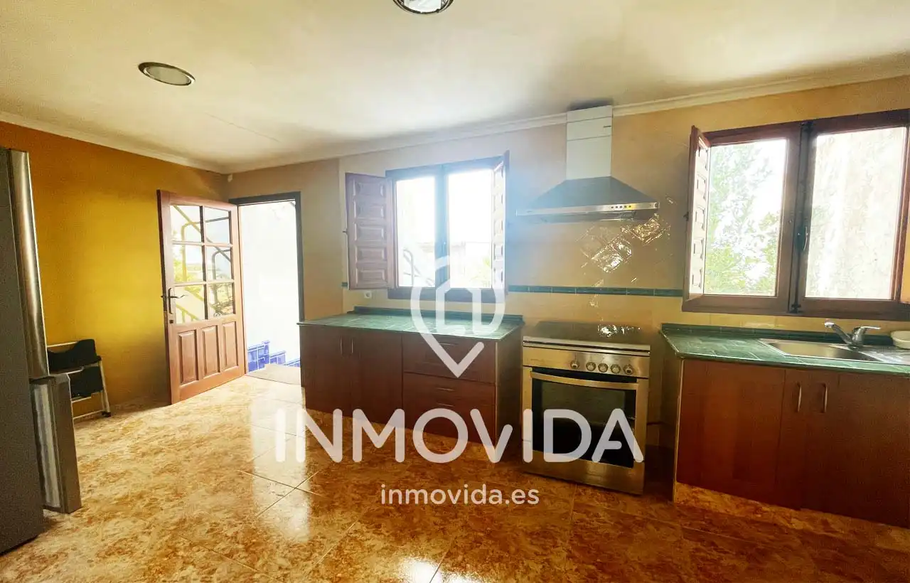 Cuina de Casa o xalet en venda en Xàtiva amb Aire condicionat, Terrassa i Traster