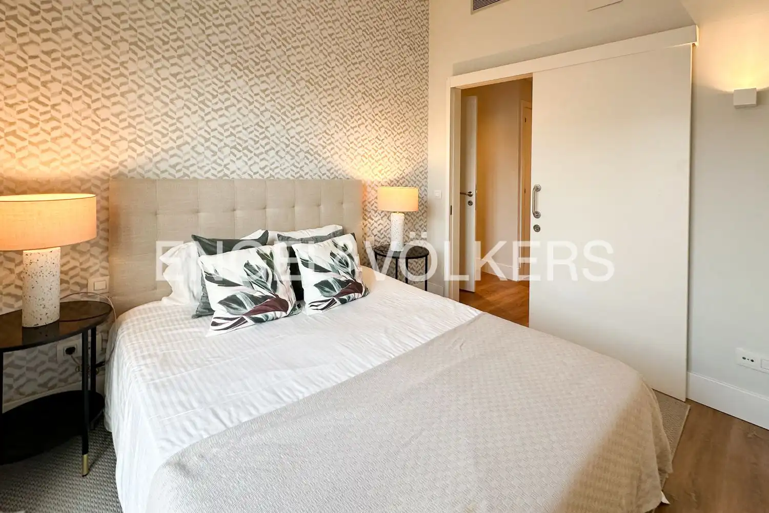 Habitación de Piso de alquiler en Valencia con Aire acondicionado, Calefacción y Jardín privado
