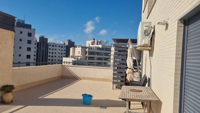 Ático en Alquiler en Calle Torero Francisco Antón "Pacorro" en PAU 5