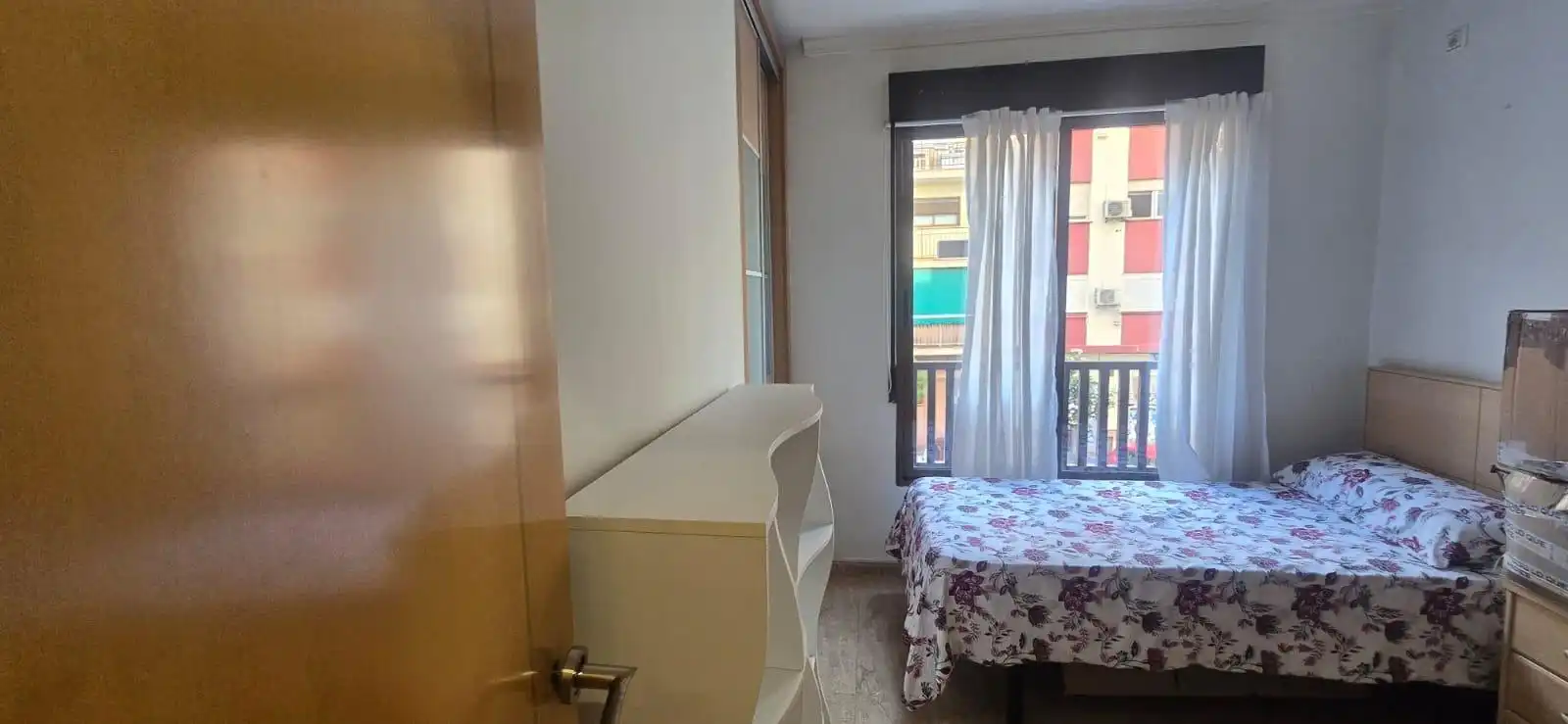 Schlafzimmer von Wohnung zum Verkauf in Valencia mit Klimaanlage, Heizung und Möbliert