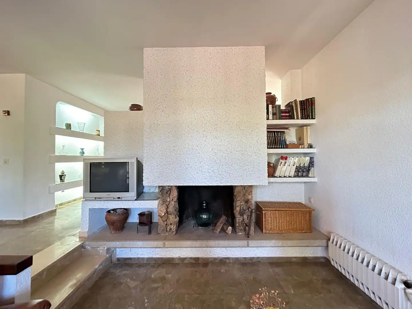 Sala d'estar de Casa o xalet en venda en Villanueva del Rosario amb Aire condicionat, Jardí privat i Terrassa