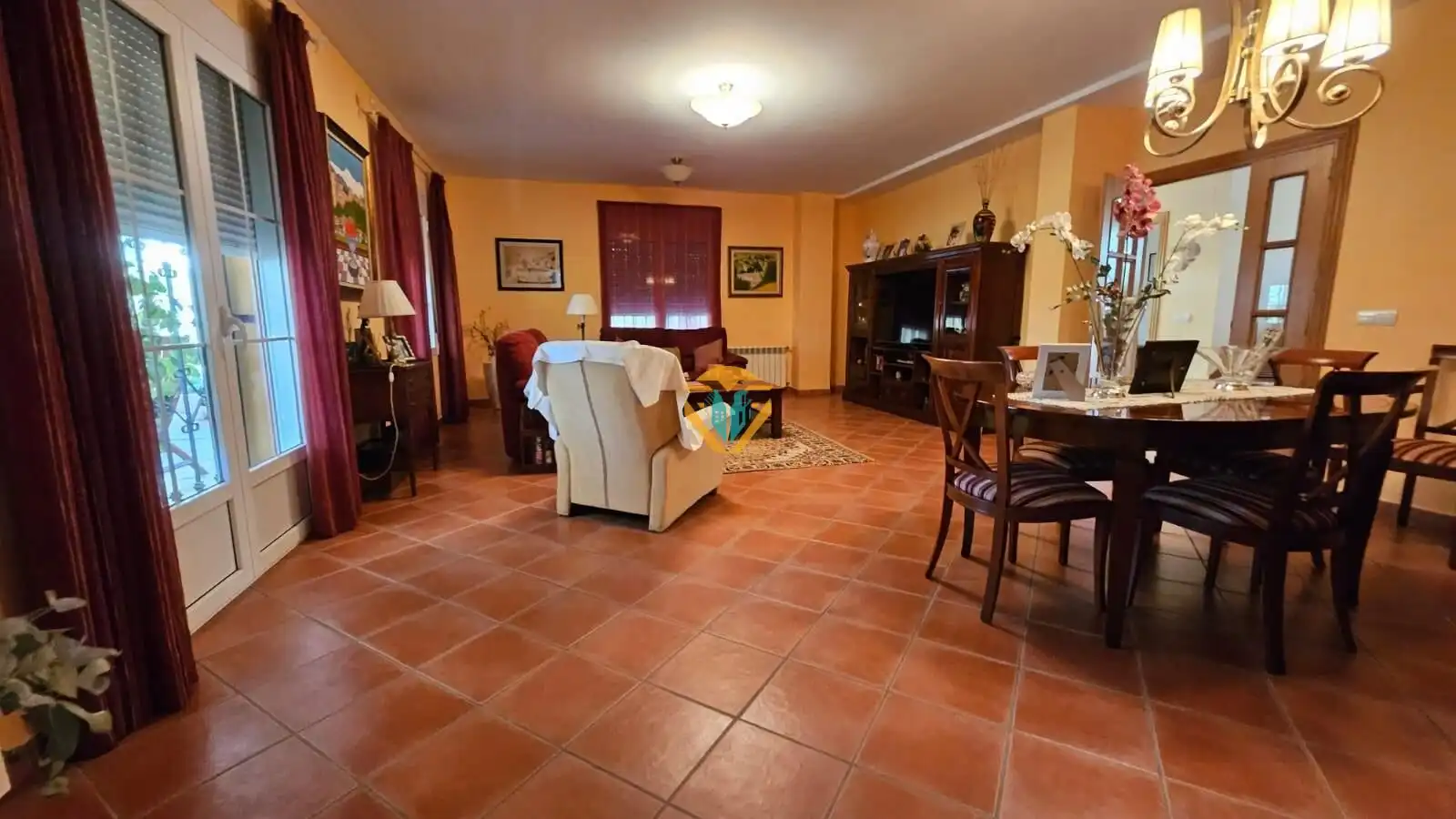 Sala d'estar de Casa o xalet en venda en Finestrat amb Calefacció, Jardí privat i Terrassa