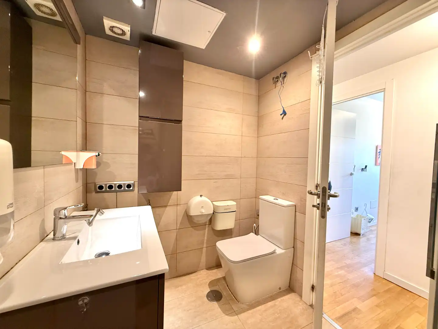 Baño de Piso en venta en Parque Oeste - Fuente Cisneros