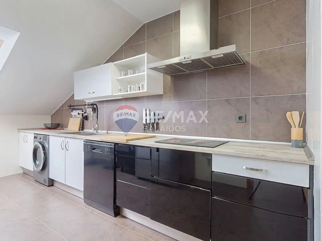 Cuina de Apartament en venda en O Rosal   amb Calefacció, Terrassa i Traster