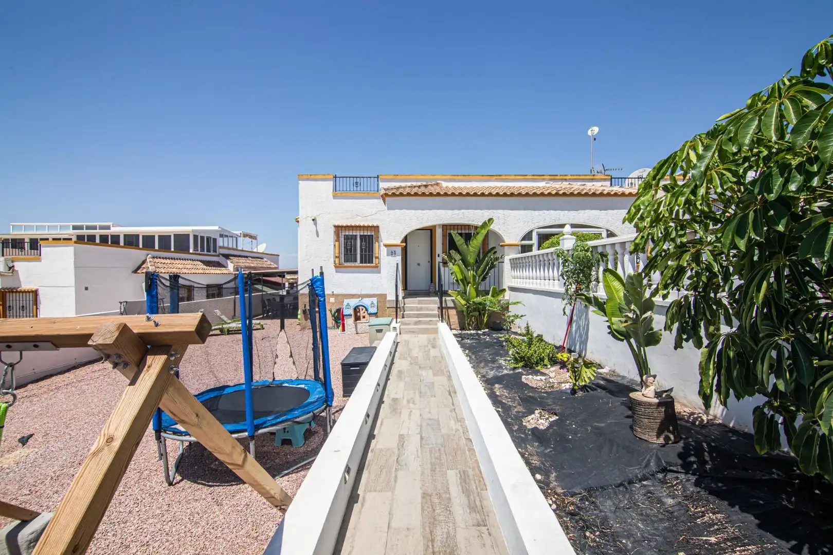 Vista exterior de Casa o chalet en venta en San Fulgencio con Aire acondicionado, Calefacción y Jardín privado