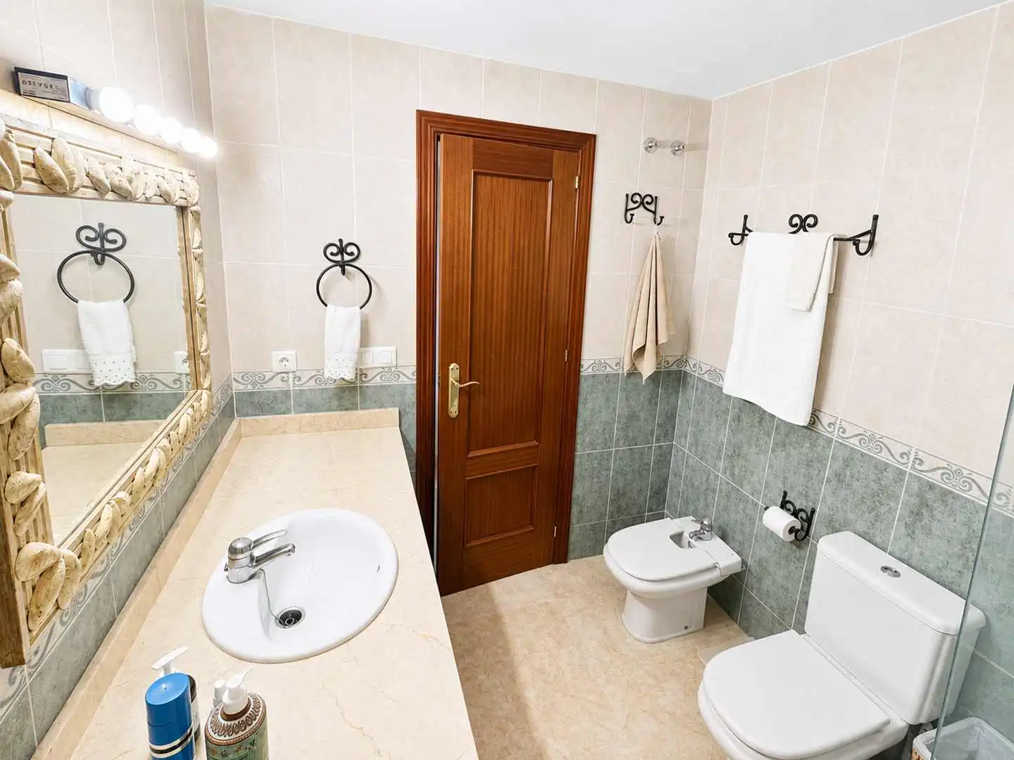 Baño de Dúplex en venta en Manilva con Aire acondicionado, Calefacción y Terraza
