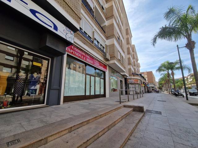 Local comercial en Venta en Avenida SALOBREÑA, 25 en Motril  ciudad