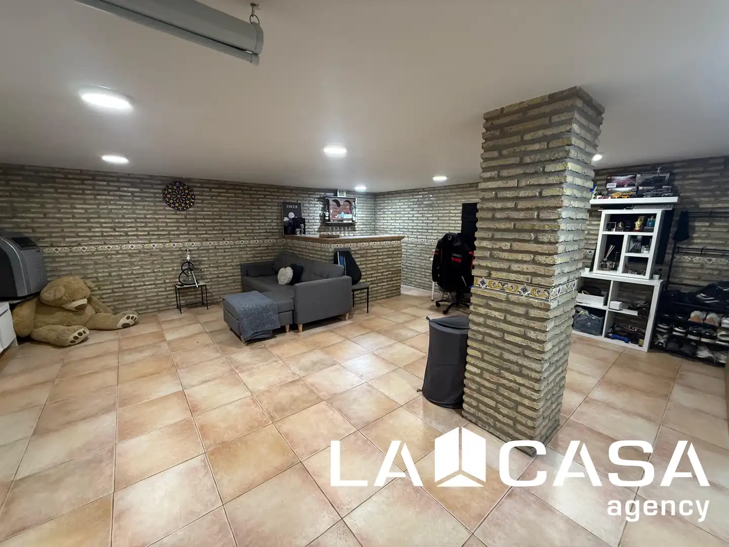 Detached homes for sale in Dos Hermanas  with Air Conditioner, Terrace and Storage room