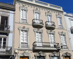 Exterior view of Flat to rent in Las Palmas de Gran Canaria  with Air Conditioner, Parquet flooring and Terrace