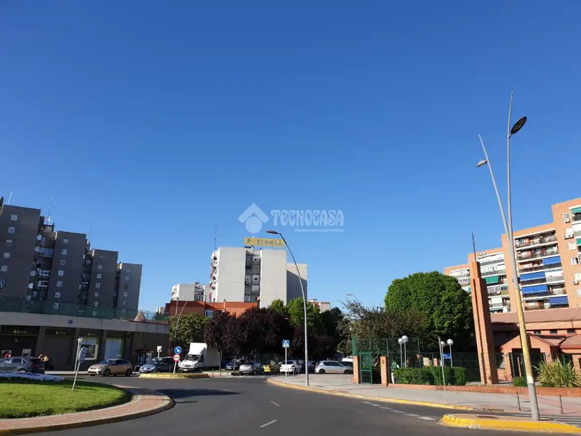 Vista exterior de Casa adosada en venta en Fuenlabrada con Calefacción