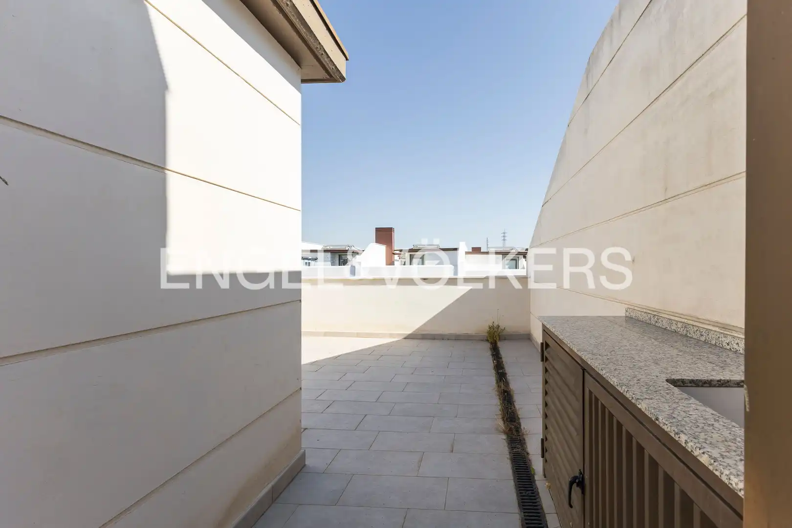 Terraza de Casa adosada en venta en Tres Cantos con Aire acondicionado, Calefacción y Jardín privado