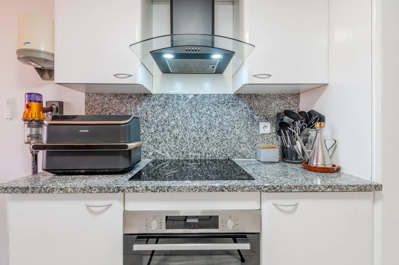 Küche von Maisonette zum Verkauf in Girona mit Klimaanlage, Heizung und Abstellraum