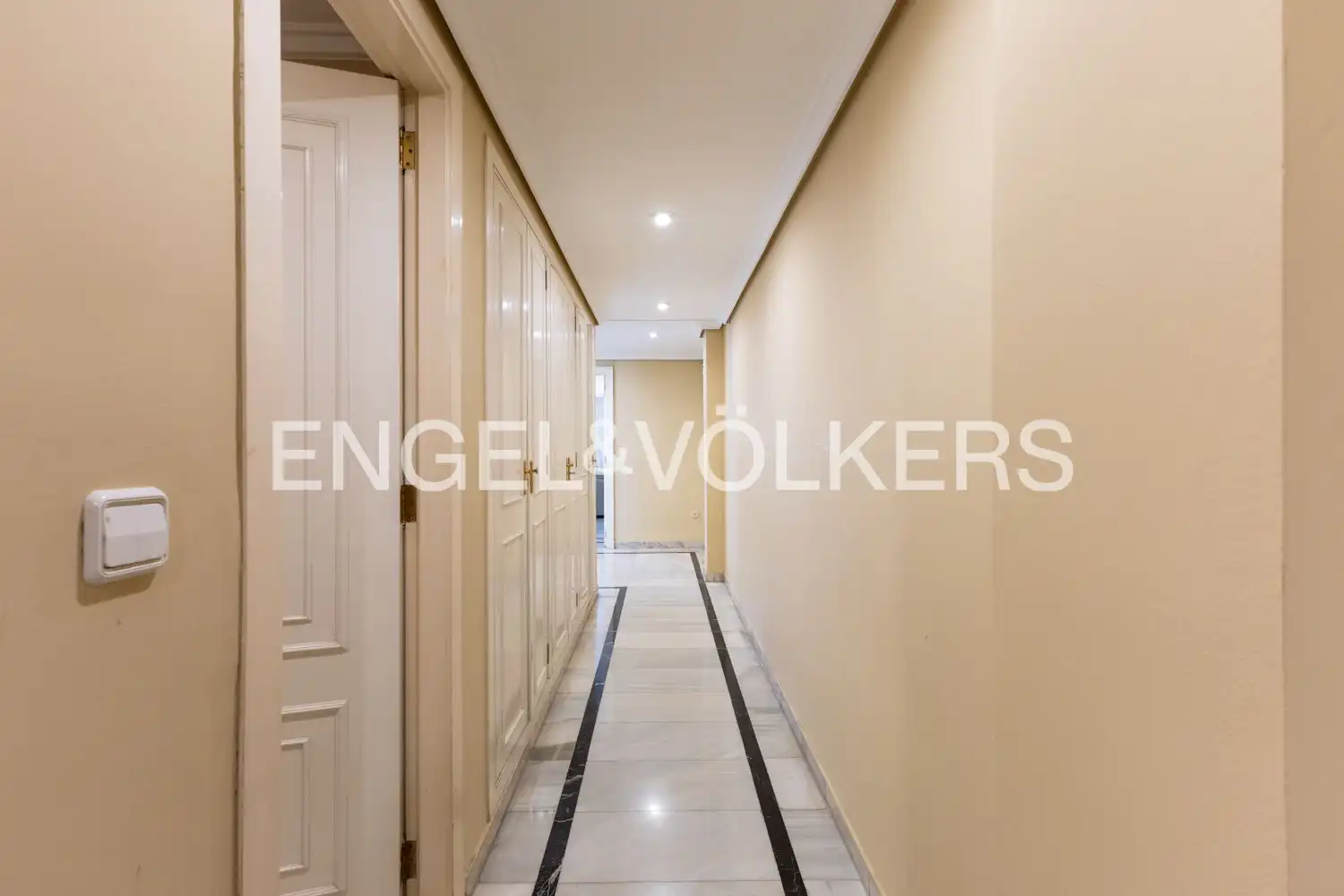 Piso en venta en Valencia con Aire acondicionado, Calefacción y Trastero