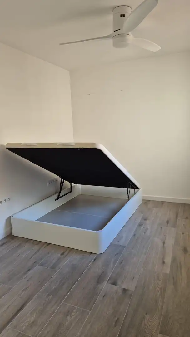 Habitación de Casa adosada de alquiler en Murcia con Calefacción, Jardín privado y Terraza