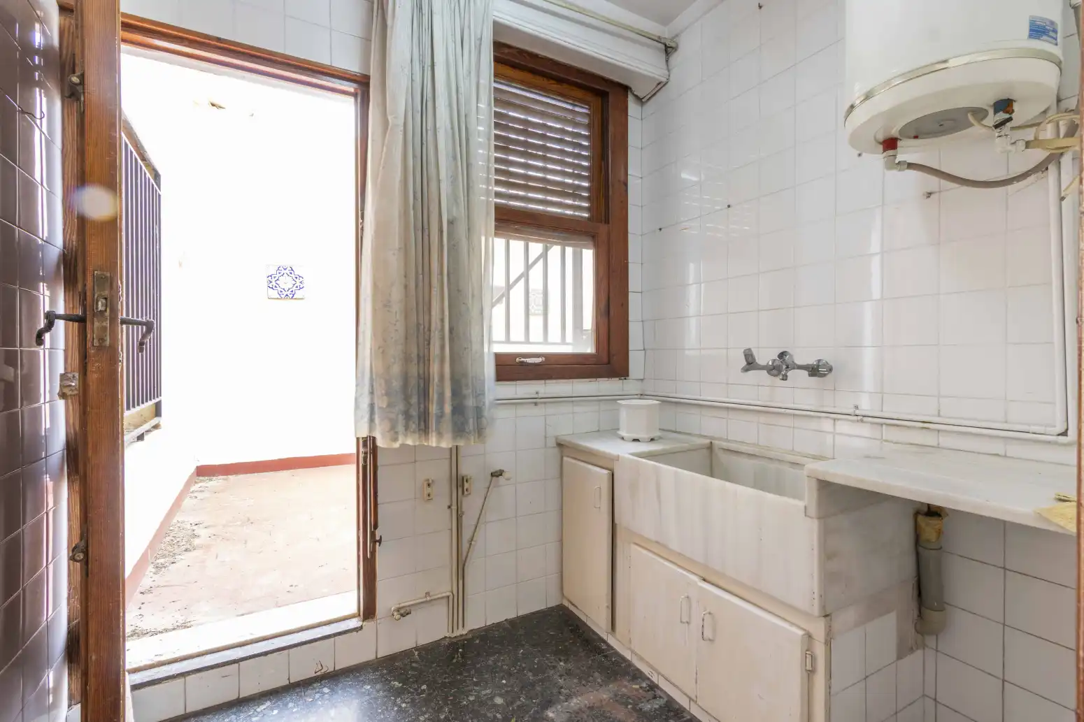 Küche von Wohnung zum Verkauf in Museros mit Terrasse