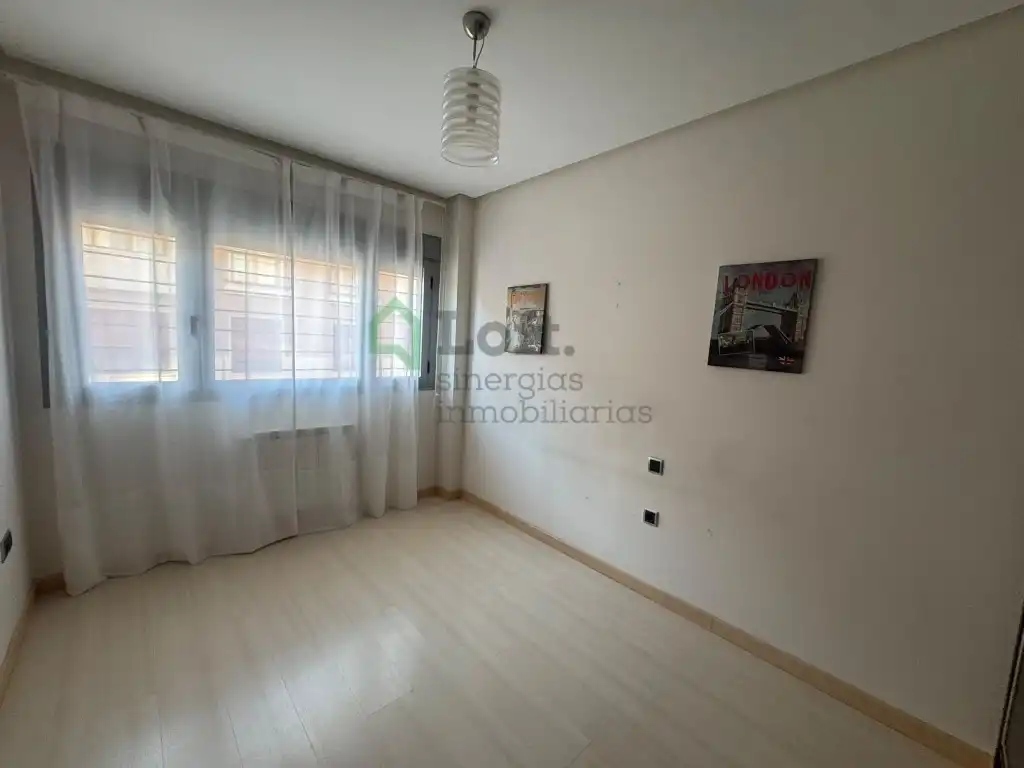 Apartamento con ascensor en venta en Maria Auxiliadora - Barriada de Llera, imagen 16