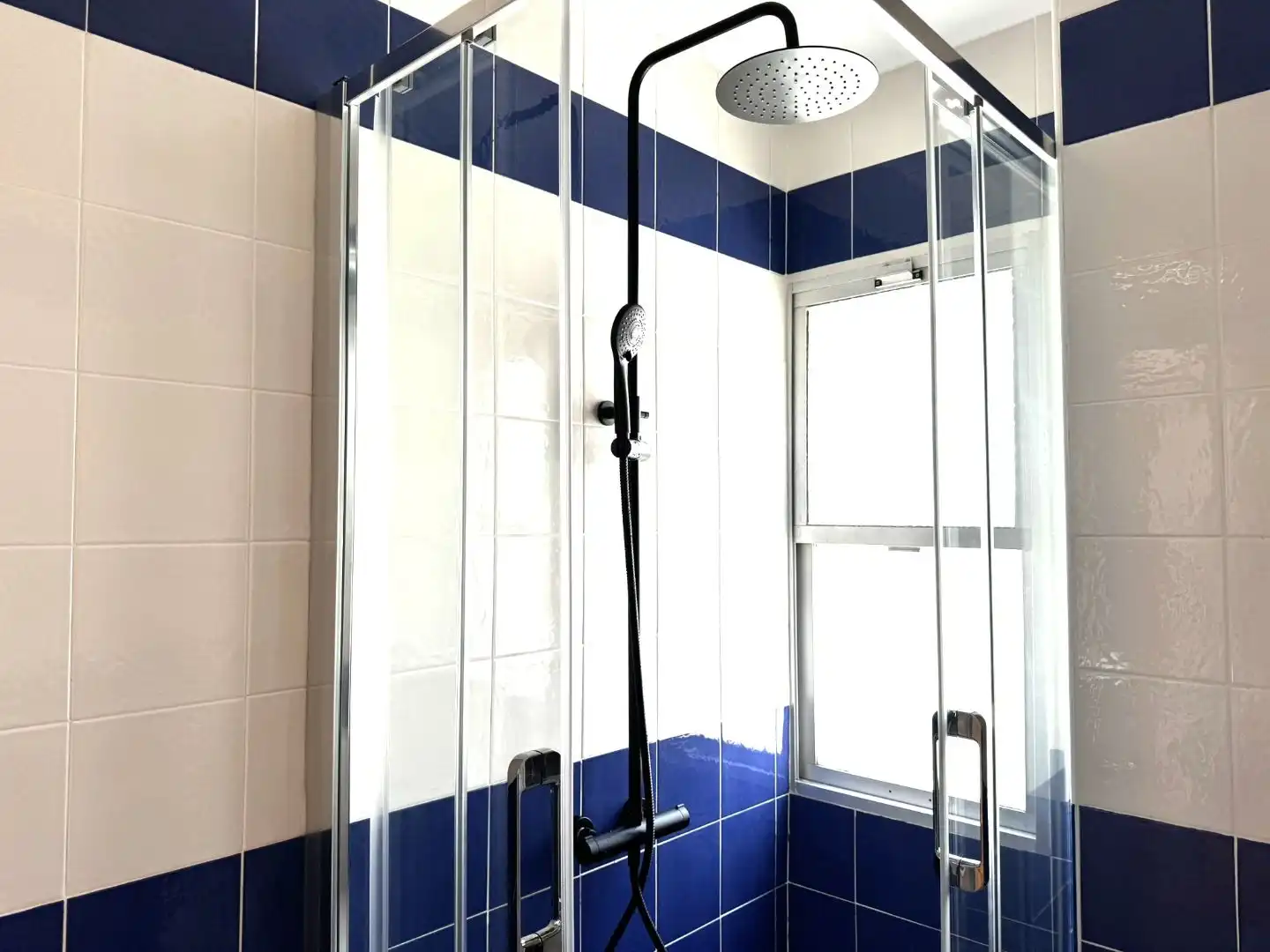 Bathroom of Flat for rent in Linares  with Terrace and Balcony