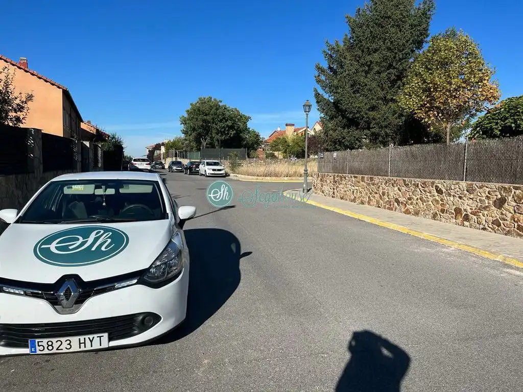 Aparcament de Casa o xalet de lloguer en Palazuelos de Eresma amb Calefacció, Terrassa i Moblat