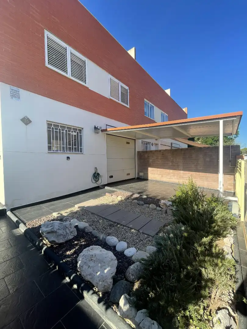Maison mitoyenne avec piscine à vendre à Carrer de Poboleda 35, imagen 2