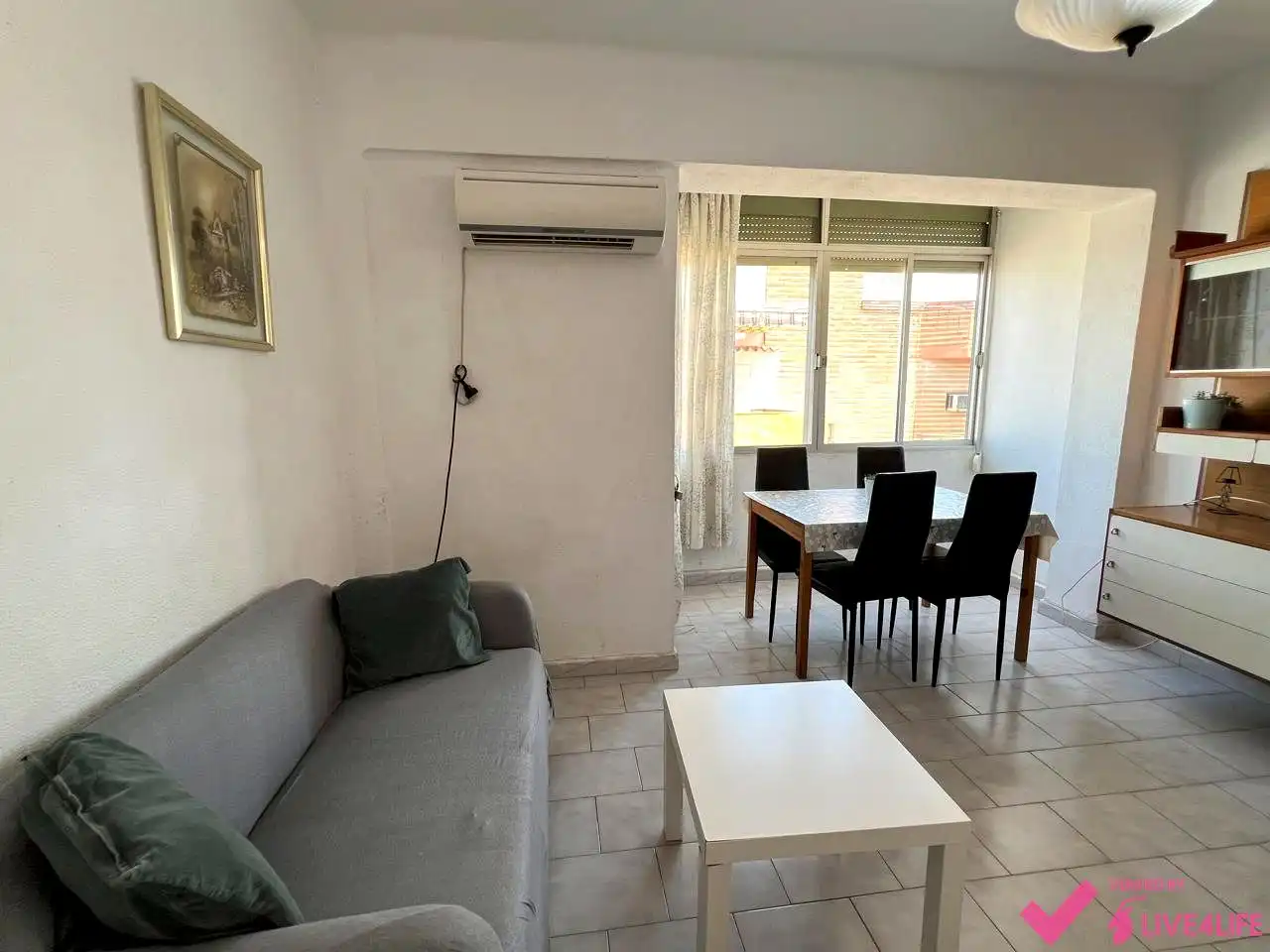 Living room of Flat for share in Sevilla  with Air Conditioner, Heating and Furnished