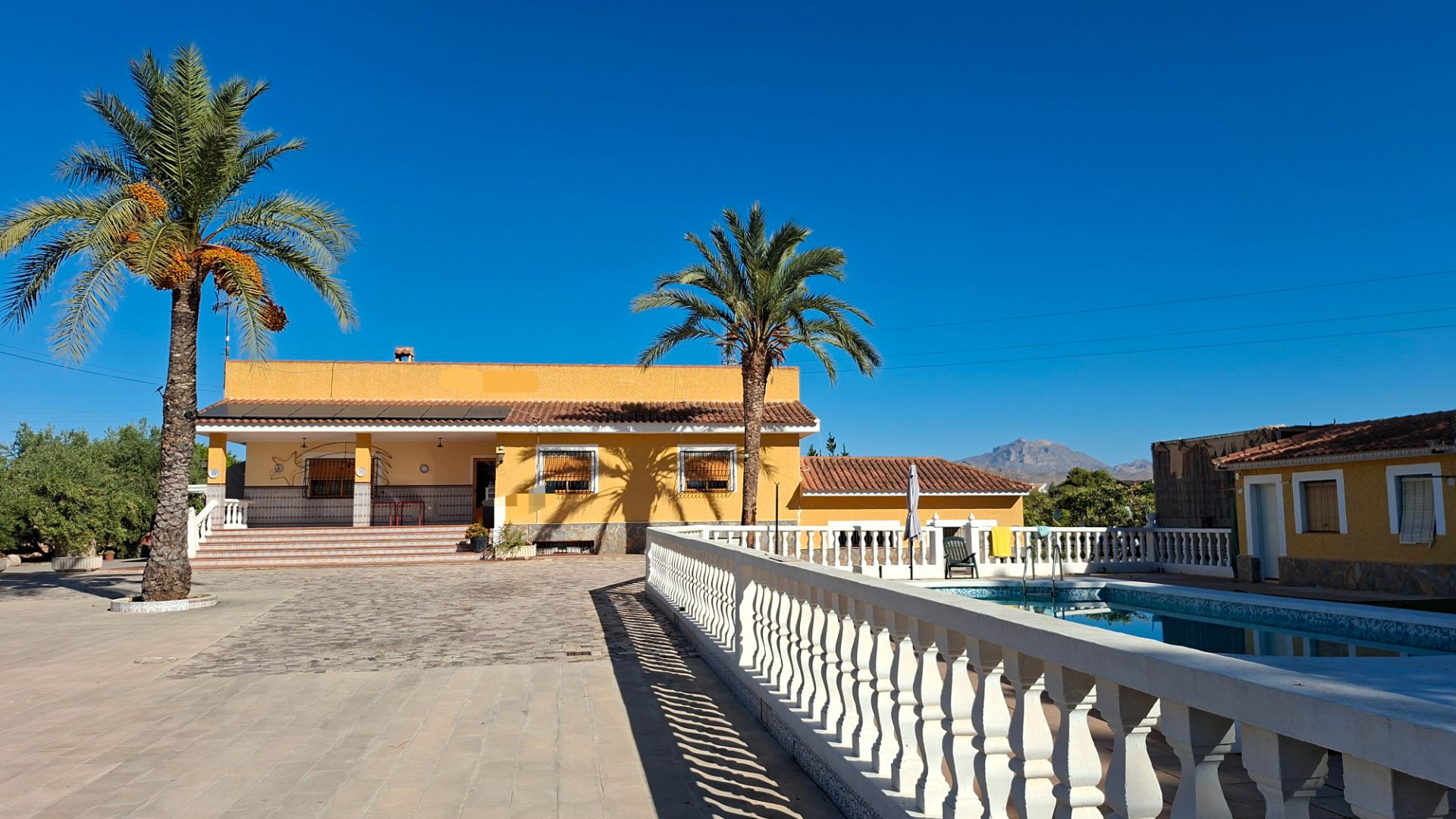 Vista exterior de Casa o chalet en venta en San Vicente del Raspeig / Sant Vicent del Raspeig con Calefacción, Jardín privado y Terraza