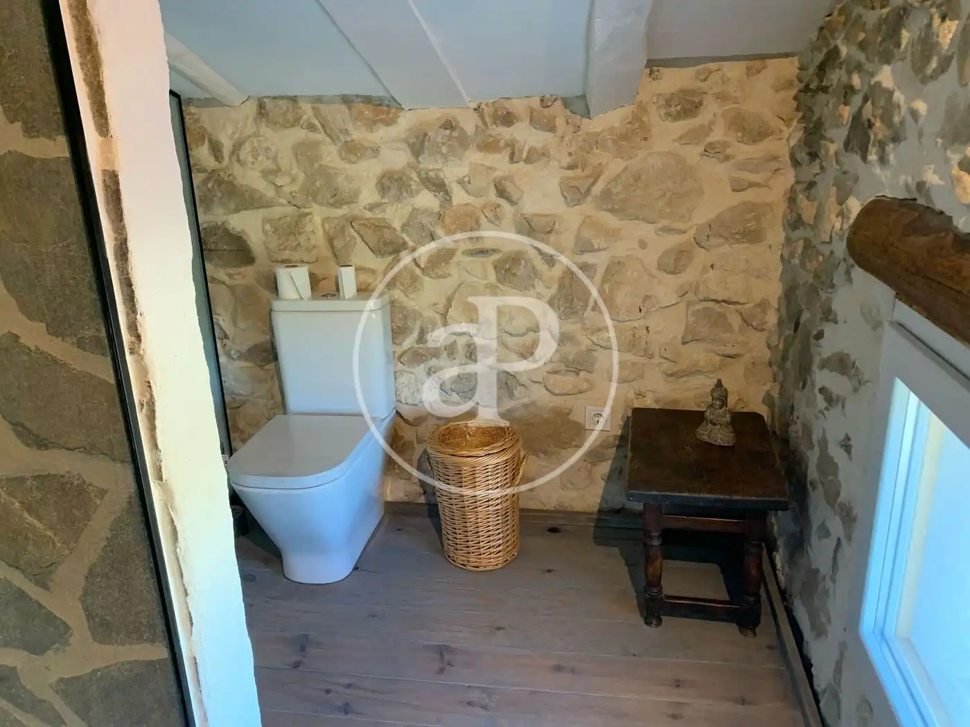 Bany de Finca rústica en venda en Torremanzanas / La Torre de les Maçanes amb Calefacció, Jardí privat i Terrassa