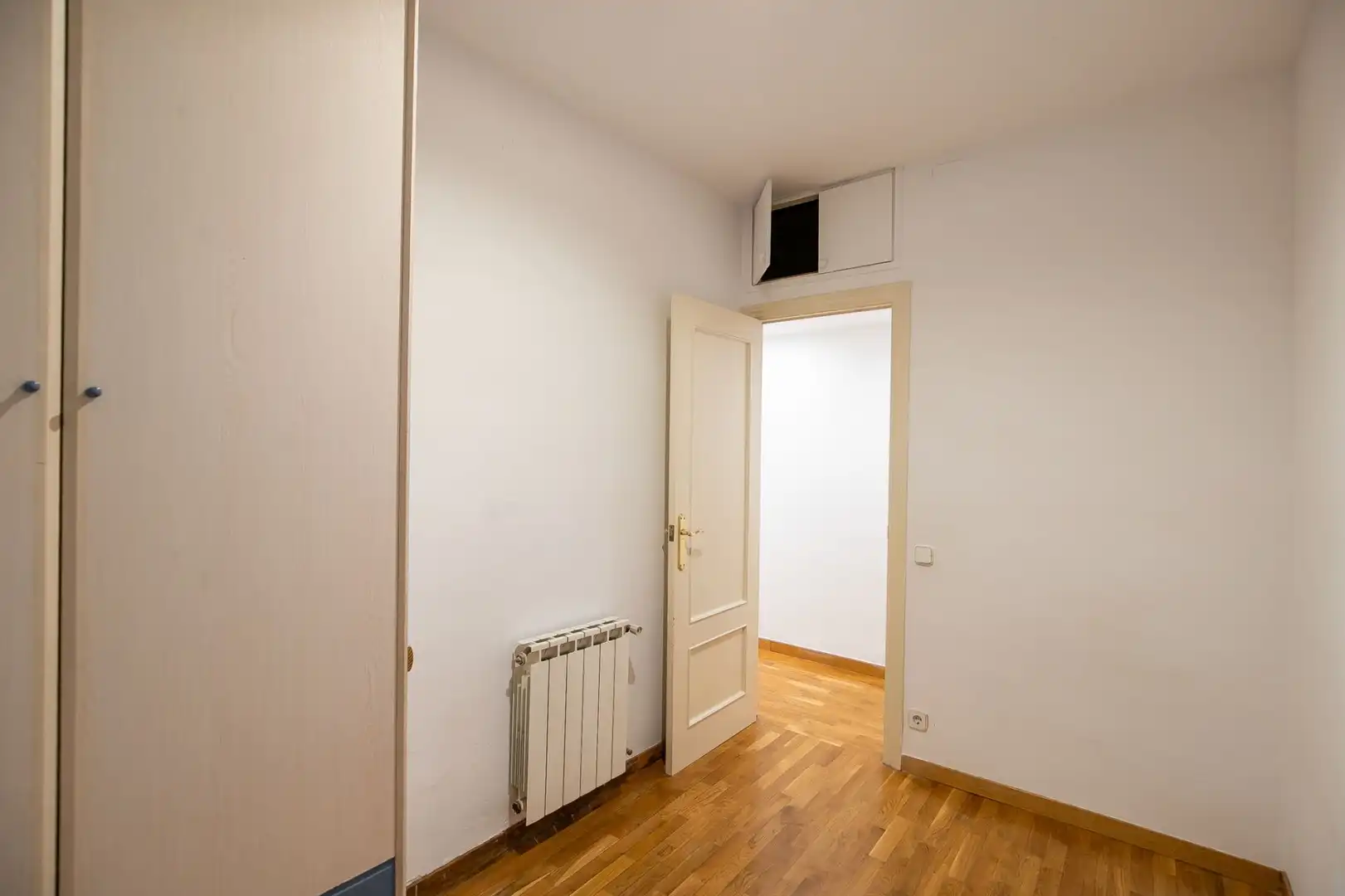 Habitación de Piso en venta en Barcelona con Aire acondicionado y Calefacción