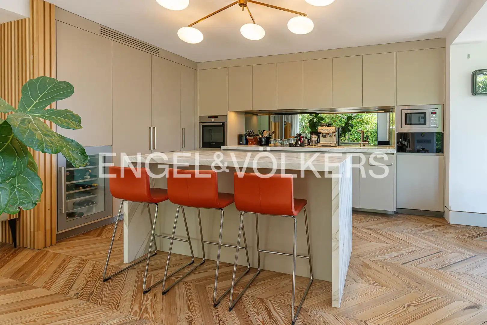 Cocina de Casa o chalet en venta en Madrid con Aire acondicionado, Calefacción y Jardín privado