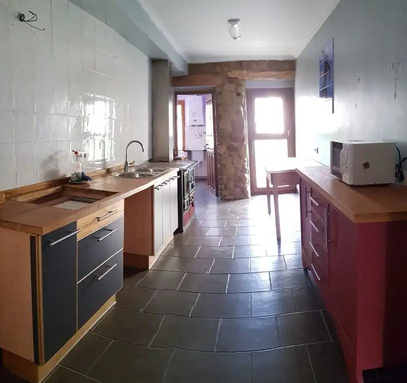 Cuina de Pis en venda en Casalarreina amb Calefacció, Parquet i Terrassa