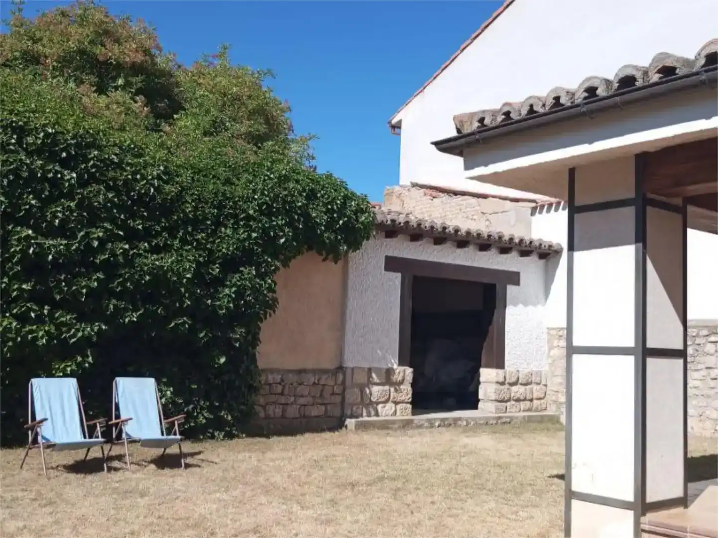Jardí de Casa adosada en venda en Cubillas de Santa Marta amb Jardí privat, Traster i Moblat