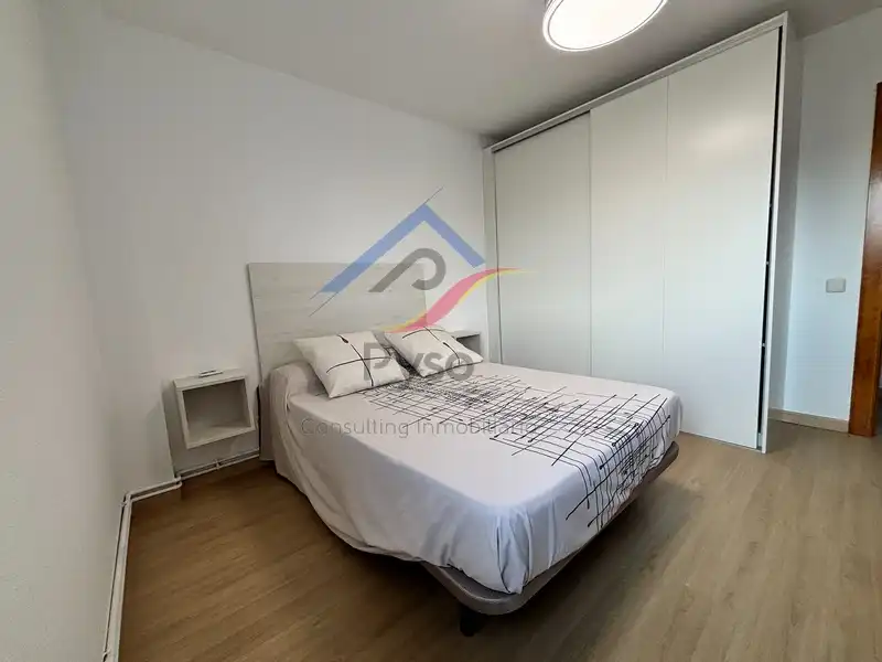 Flat for rent in Avenida de los Castros, Los Castros