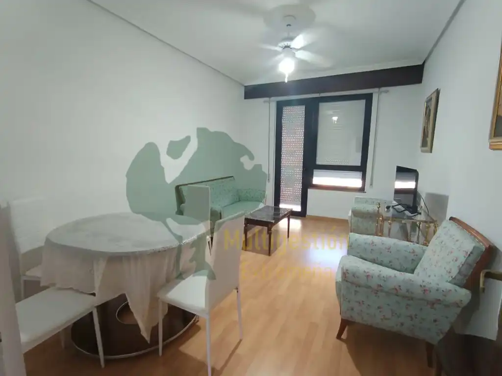 Living room of Flat for share in Cáceres  with Heating