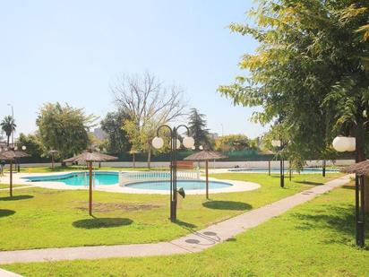 Piscina de Pis en venda en Jerez de la Frontera amb Aire condicionat, Calefacció i Jardí privat