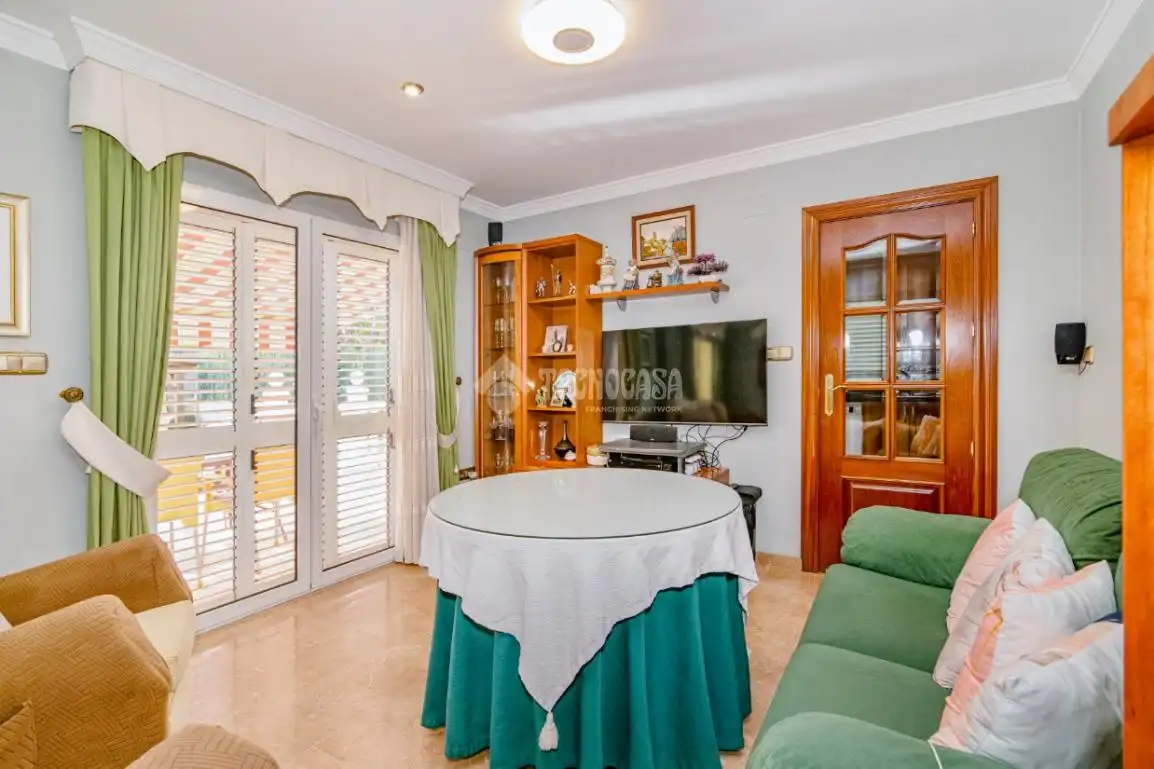 Living room of Houses for sale in Cenes de la Vega  with Terrace and Swimming Pool