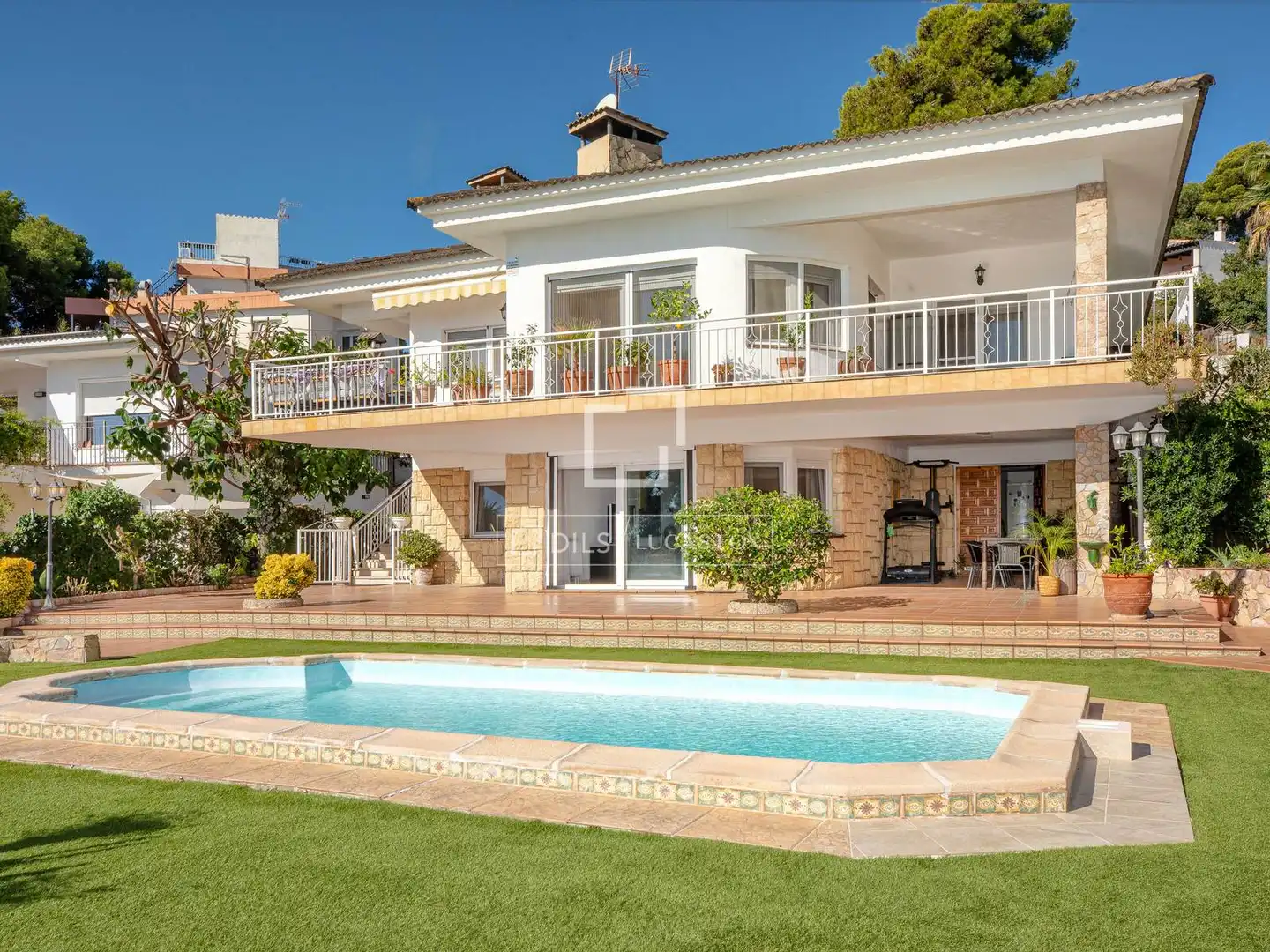 Vista exterior de Casa o xalet en venda en Lloret de Mar amb Aire condicionat, Calefacció i Jardí privat