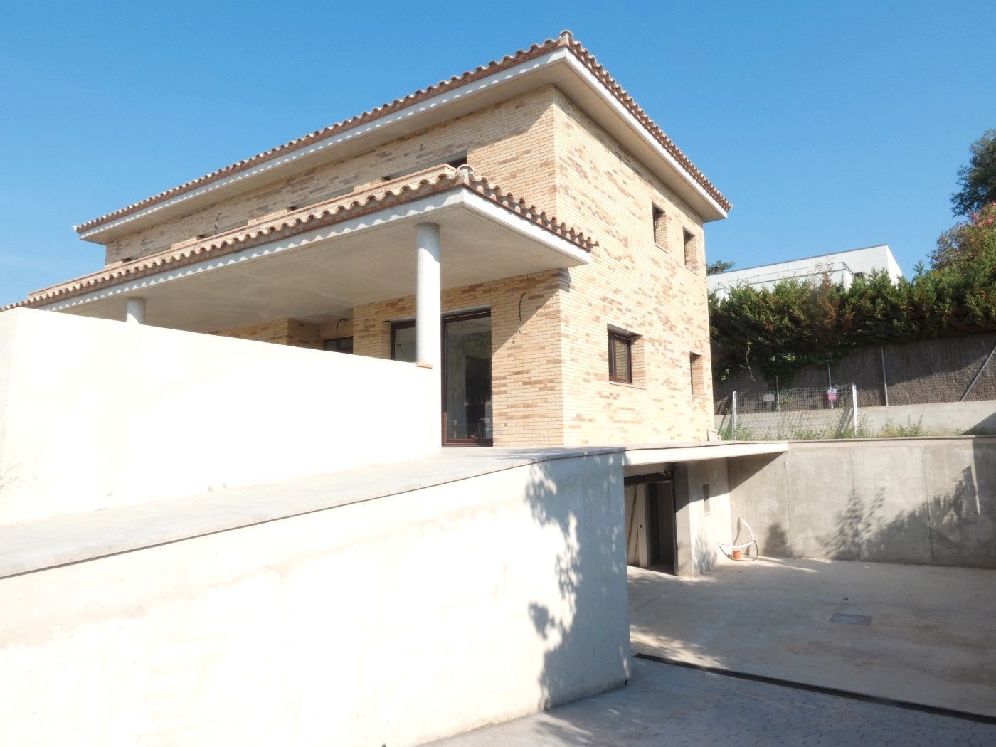 Exterior view of House or chalet for sale in Sant Pol de Mar  with Air Conditioner, Heating and Private garden